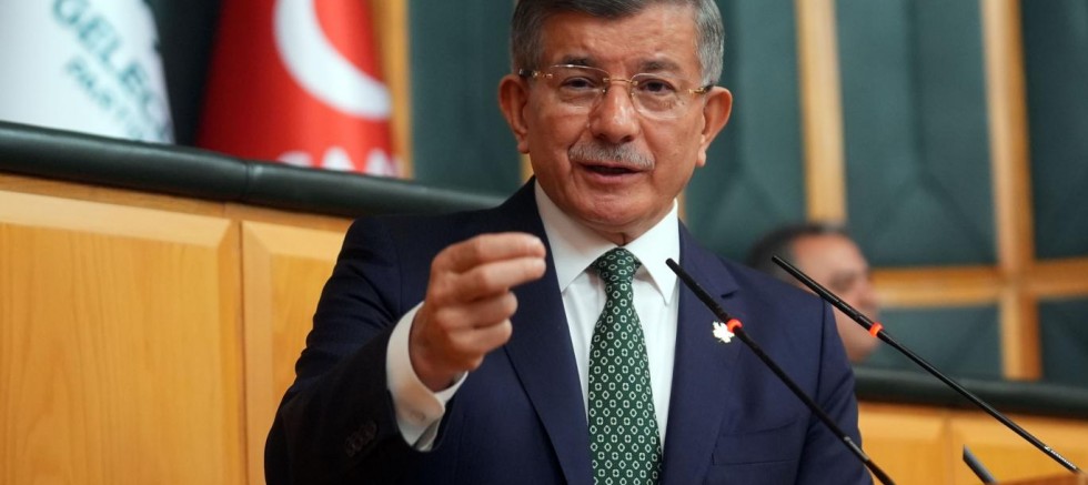 Ahmet Davutoğlu, Erdoğan-Özel görüşmesiyle ilgili konuştu